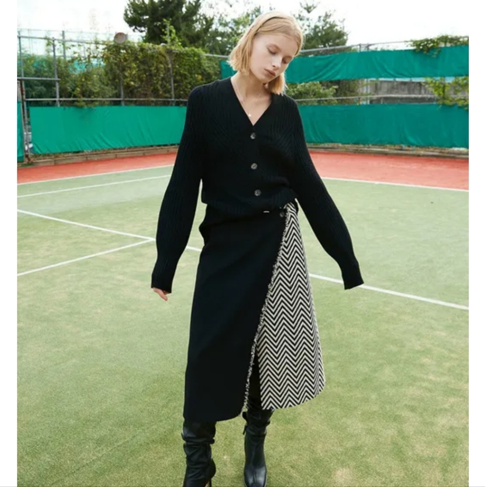 Scottish Jacquard Fringe Skirts from Korean Designer, Oui Mais Mon - Picture 5 of 9